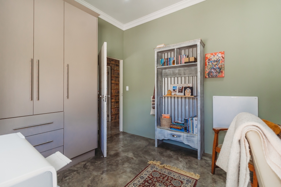 5 Bedroom Property for Sale in Heather Park Western Cape